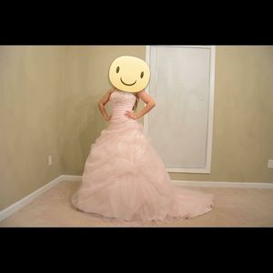 Dress can be use for prom